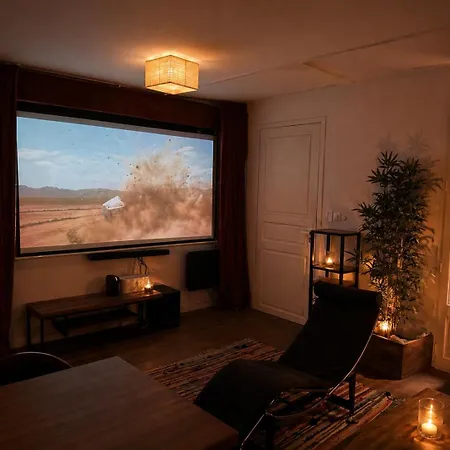 Loft Hôtel, Jacuzzi Privatif, Sauna Et Cinéma Apartamento